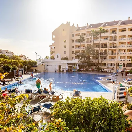 Apartment Castle Harbour Elegant 1-Bedroom Apartment - Heated Pool, Air Conditioning & Fiber Internet In Los Cristianos